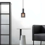 Industrielle Pendelleuchte aus Beton und Metall