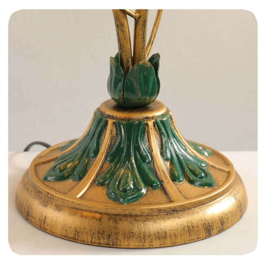 Vintage Tischlampe mit Blumenmotiv Elegante Nachttischlampe