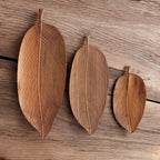 Serviertablett aus Holz in Blattform mit Griff Elegantes Dekotablett