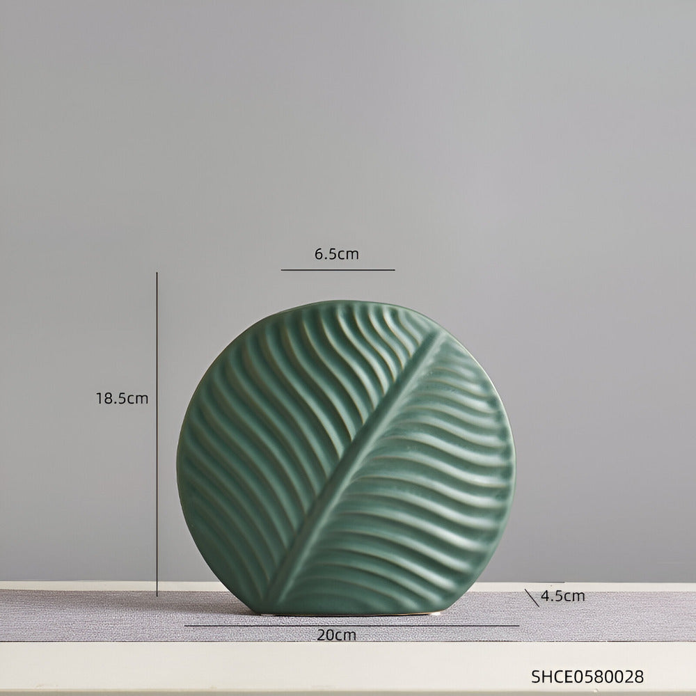 Skandinavische Keramikvase mit Blattstruktur Moderne Dekovase