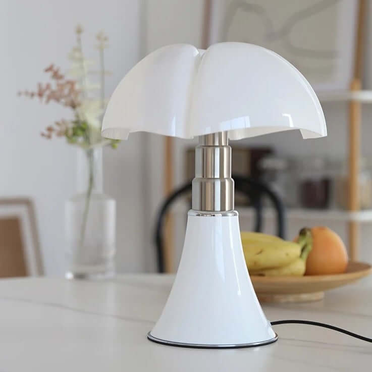 Moderne LED Tischlampe in Blumenform Designer Nachttischlampe